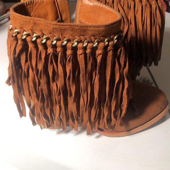 Pierre Duma fall shaggy brown ankle wedge heeled fringe boots - Picture 3 of 10